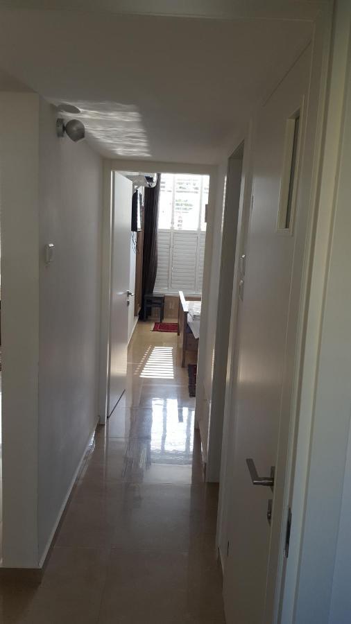 Room Near Sheba Medical Center, And Bar Ilan, And Tlv Airport Qiryat Ono Exteriör bild