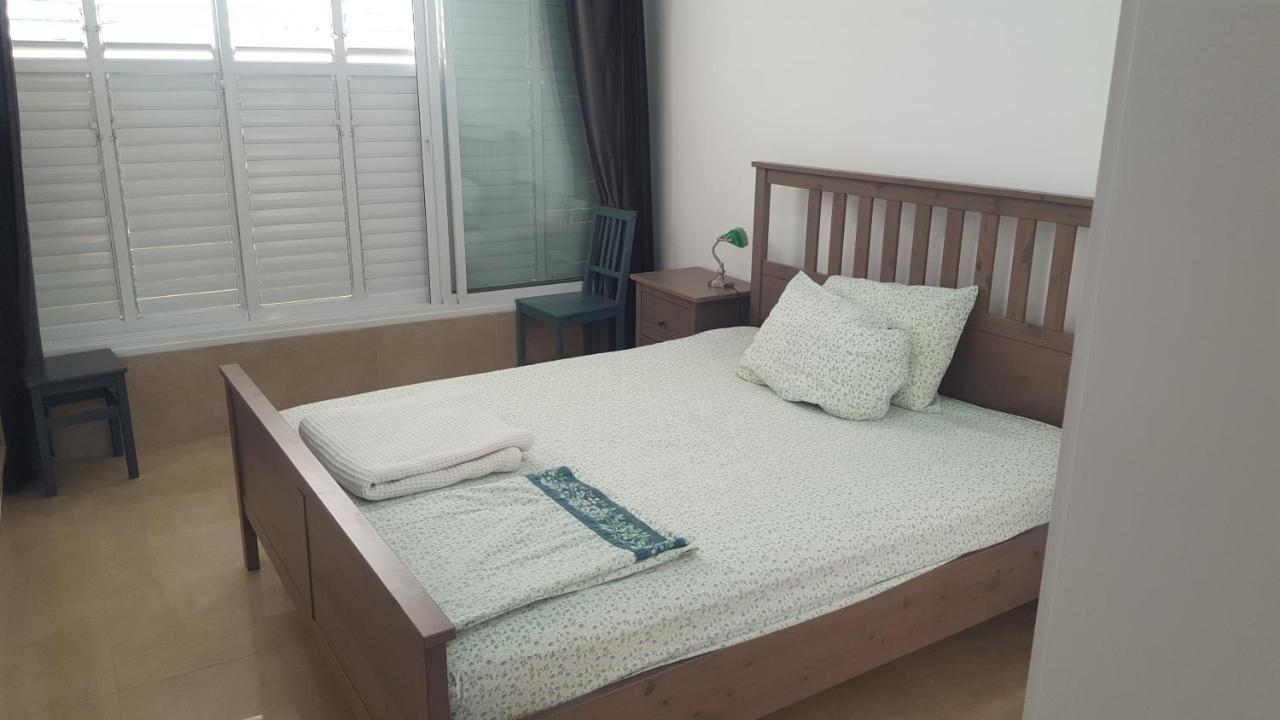 Room Near Sheba Medical Center, And Bar Ilan, And Tlv Airport Qiryat Ono Exteriör bild