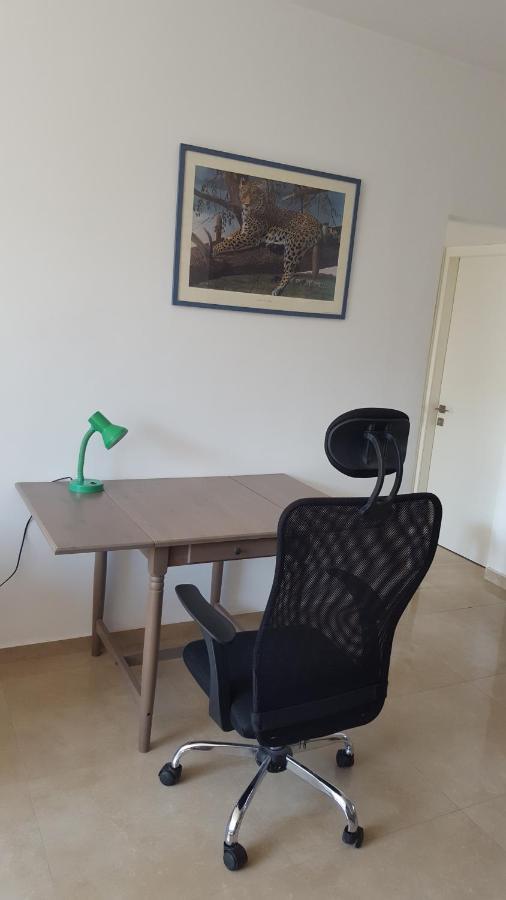 Room Near Sheba Medical Center, And Bar Ilan, And Tlv Airport Qiryat Ono Exteriör bild